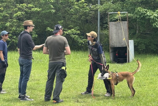 台西跨國打造搜救犬訓練營 西班牙教官來台傳授國際級訓犬技術