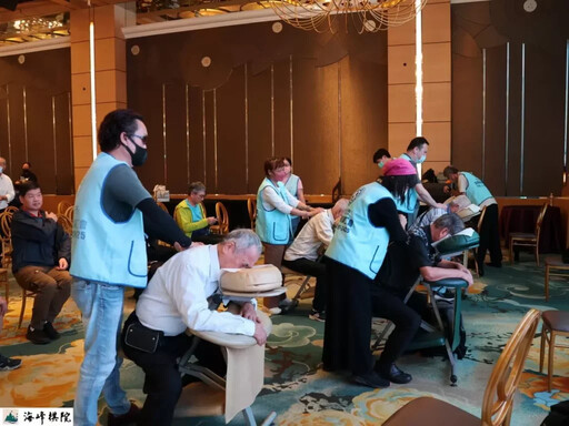 棋中豪傑挑戰百歲傳奇!海峰盃長青賽熱鬧開幕,十餘位90歲棋士獲勳章