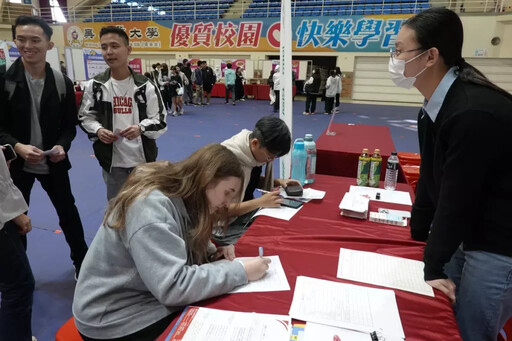 吳鳳科技大學外籍生就業暨實習徵才博覽會11/20盛大登場