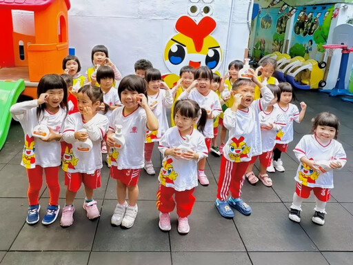 會變色的泡泡來了！橘子工坊打造魔法洗手體驗 讓小朋友都愛上洗手