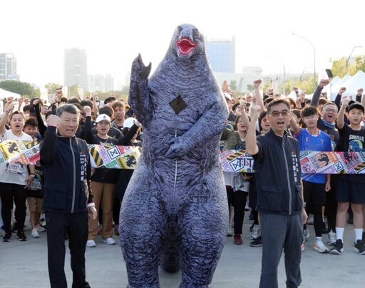 跑步結合美景與挑戰 高美濕地馬拉松、泰坦巨獸路跑吸引跑者朝聖