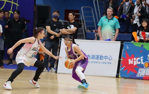 雲林包辦前兩名 全國小學籃球聯賽305高籃組雲林縣土庫國小連莊女童冠軍