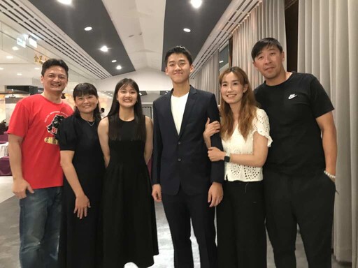 國手家族增添新血 楊曜名考取輔大 葉侑璇進軍師大