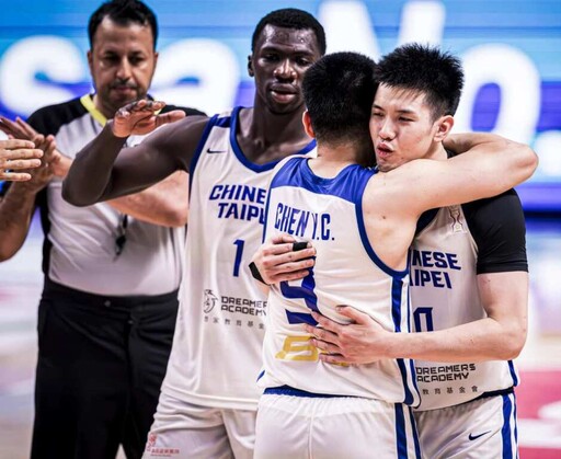 7呎鍋王大B蓋了7鍋 中華隊勇闖吉達亞洲盃前八強 賀丹MVP 陳盈駿連珠三分砲火摧毀約旦