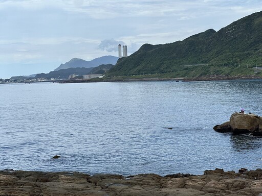 天氣穩定海象佳 外木山長泳明照常舉行 市府嚴陣以待護航萬全
