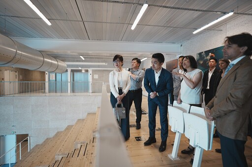 蔣萬安走進李洋王齊麟奪金地 為臺北運動場館政策找方向