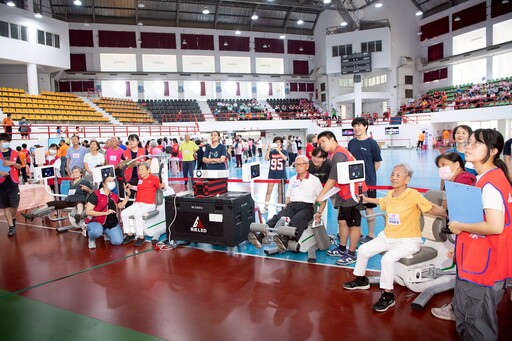 平均72.3歲超勇壯！嘉義科技運動會240位長輩秀身手