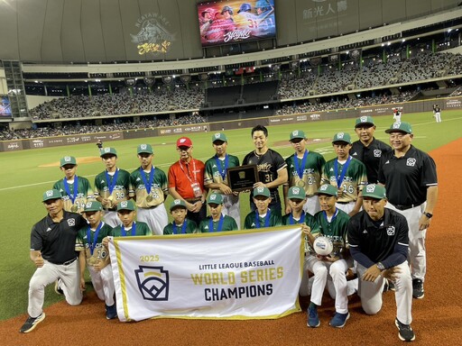 東園少棒世界冠軍凱旋遊行 與林智勝引退共寫歷史