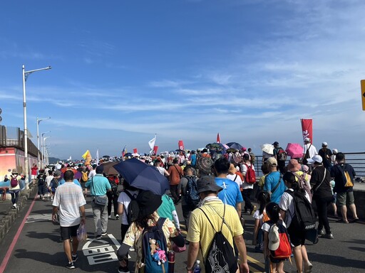 基隆外木山萬人健走 全國21縣市齊聚揮汗賞海景
