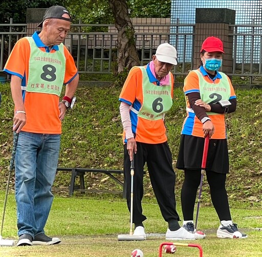 草地上的千歲紅白攻防戰 基隆長青盃秋季槌球賽熱力開打