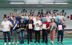 強化雲林警健康！中華民國羽球協會贈國際比賽級羽球地墊