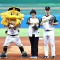 一日雙「球」！饒慶鈴邀來台東 白天追熱氣球晚上看棒球