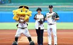 一日雙「球」！饒慶鈴邀來台東 白天追熱氣球晚上看棒球