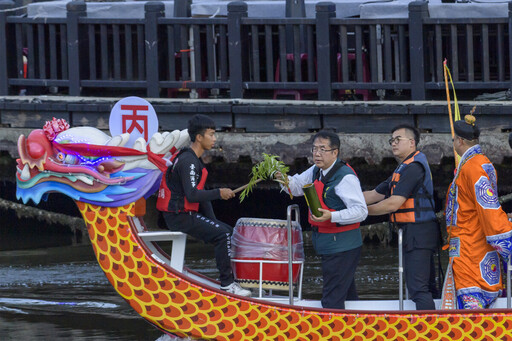 2025臺南國際龍舟錦標賽盛大開幕 水火雙龍共舞運河