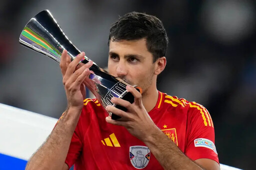西班牙2：1擊敗英格蘭 歐國盃史上四度封王