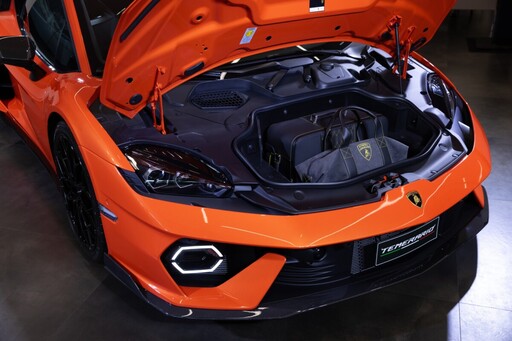 萬轉猛獸來襲!Lamborghini 輕量混動超跑 Alleggerita 正式登台