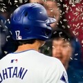影/《MLB》大谷翔平終於在道奇炸裂 本季首轟隊友「撒瓜子」慶祝