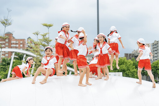 桃園區第一河濱公園共融式遊戲場開放 「七感體驗」打造全齡優質遊憩環境