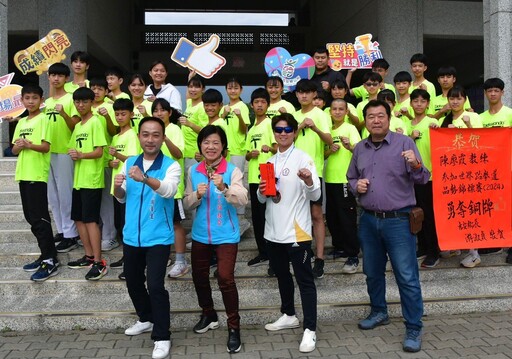 陳廖霞勇奪世界跆拳賽銅牌 游淑貞貼紅榜頒贈獎金表彰