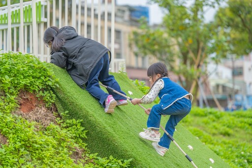 楊梅四維兒童公園全新開放 眷村風情結合創意遊具 等你來玩