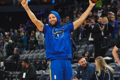影/《NBA》「咖哩大神」柯瑞37分射倒灰熊 勇士附加賽勝出鎖定西區第七種子