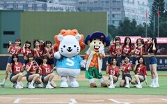 乖乖巨型扭蛋機助陣味全龍「甜點派對女孩日」球場變身夢幻打卡勝地