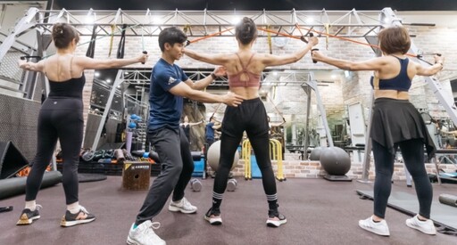 「普發一萬」最聰明的投資!健身工廠推出非會員免月費也能上課 健身教練課最低只要 $9,999