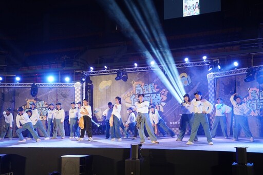 從8歲跳到80歲！屏東青銀街舞祭寫下世代共舞傳奇