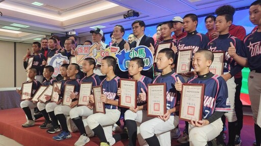 桃園少棒小將6月征戰亞太賽 市府授旗祝福再創佳績