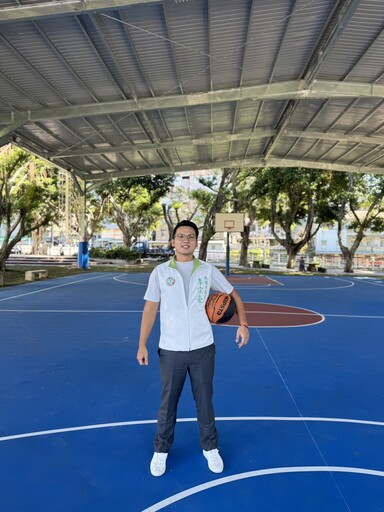 運動風雨無阻！桃園龜山中正公園光電天幕籃球場啟用