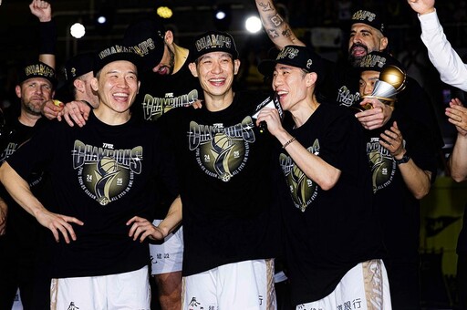 【TPBL】林書豪率新北國王奪冠還拿下FMVP 球隊全力留人、王文祥加碼5千萬獎金
