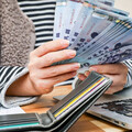 未來30天「4星座」易破財 投資、買彩券要冷靜思考