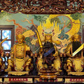 神明顯靈了？ 竹南龍鳳宮九尊財神鬍鬚都變長