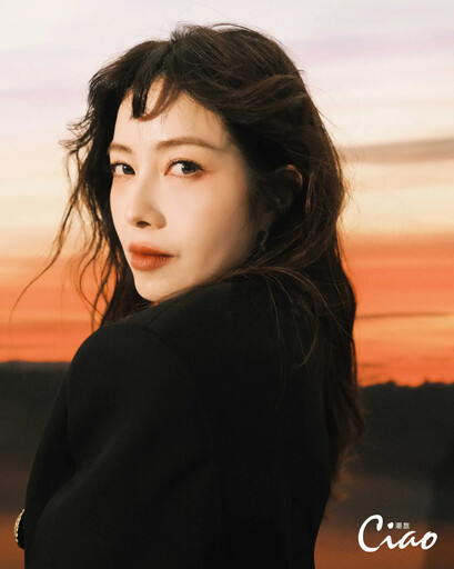 徐懷鈺在〈我是女生〉之後,《光致・蛻變》唱出27年的勇氣與轉變