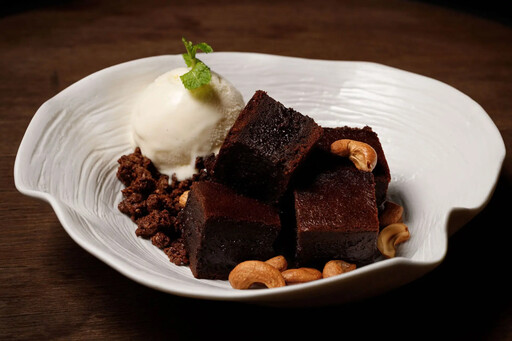 臺北微醺指南!5間飯店系酒吧推薦,高空景觀、信義區夜生活、調酒精選,續攤不用趕場