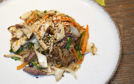 韓廚客座端出「全羅道」風味料理 傳統九節坂、菜包肉、海鮮湯麵吃到飽