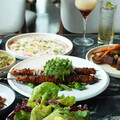 現代韓式餐酒館好潮！坐擁台北信義區高空景觀 日夜菜單玩轉「8：2」韓、美風味學