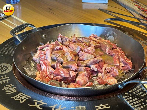 青色之城3／莜麵、燒賣、冰煮羊 呼市美食盡在塞上老街