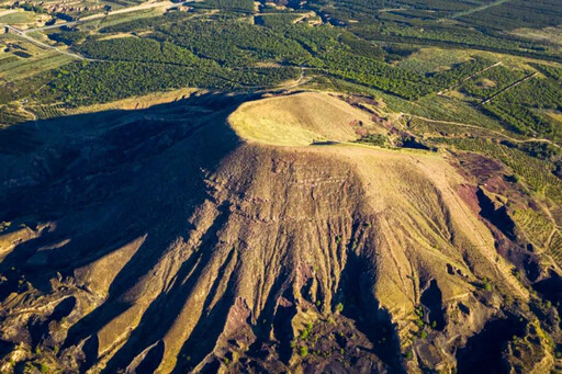 大同古都3/看七朝同修的「長城博物館」 訪黃土高原的火山群、土林地貌