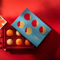 台北福華「新月‧心願」 中秋月餅禮餅開賣！熟客鎖定每年銷售一空的蘇式月餅