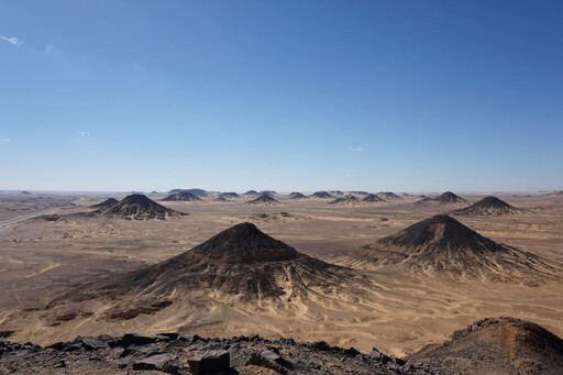 「融融歷險記」帶團去埃及！15天玩遍4大金字塔、8大神殿，加碼私房景點：垃圾城探險、黑白沙漠住星空帳篷