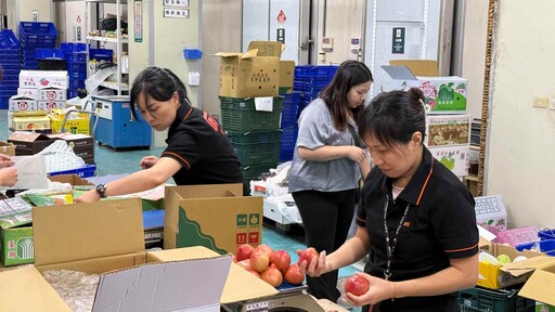 旅天下攜手等家寶寶協會傳愛 捐育幼院200箱1000台斤安心蔬果箱
