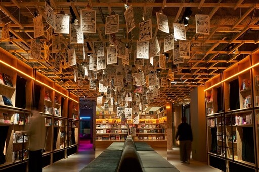 文青風旅人重返日本必睡！東京圖書館飯店3選～讓你住進書堆裡！