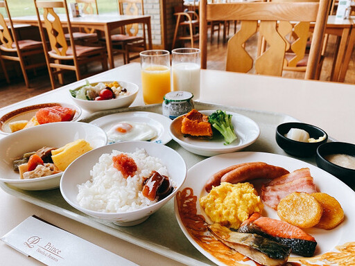 迎接出國旅遊！「王子大飯店」必住系列《吃早餐篇》