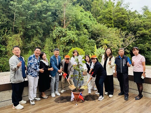 運動觀光新標竿！中市觀光局偕霧峰高爾夫球場與韓國旅行業協會簽署MOU