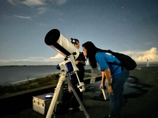 北門井仔腳鹽田光害少 雲管處首辦觀星導覽培訓