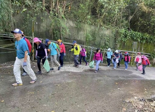 讓遊客有個舒適乾淨旅遊環境 走淨關子嶺西拉雅與登山會做伙淨山