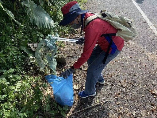 讓遊客有個舒適乾淨旅遊環境 走淨關子嶺西拉雅與登山會做伙淨山