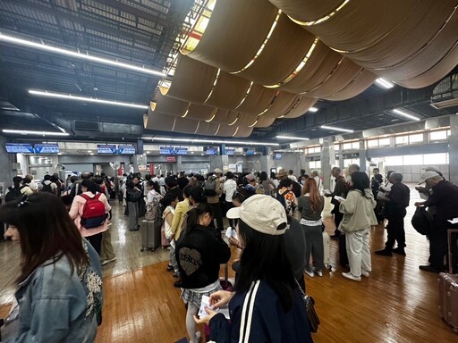 百人陸客團深入體驗金門 城市漫步草地餐車音樂饗宴