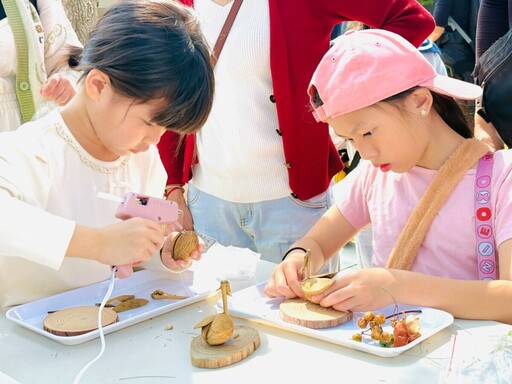 親子植樹趣 壽山動物園播下環教種子